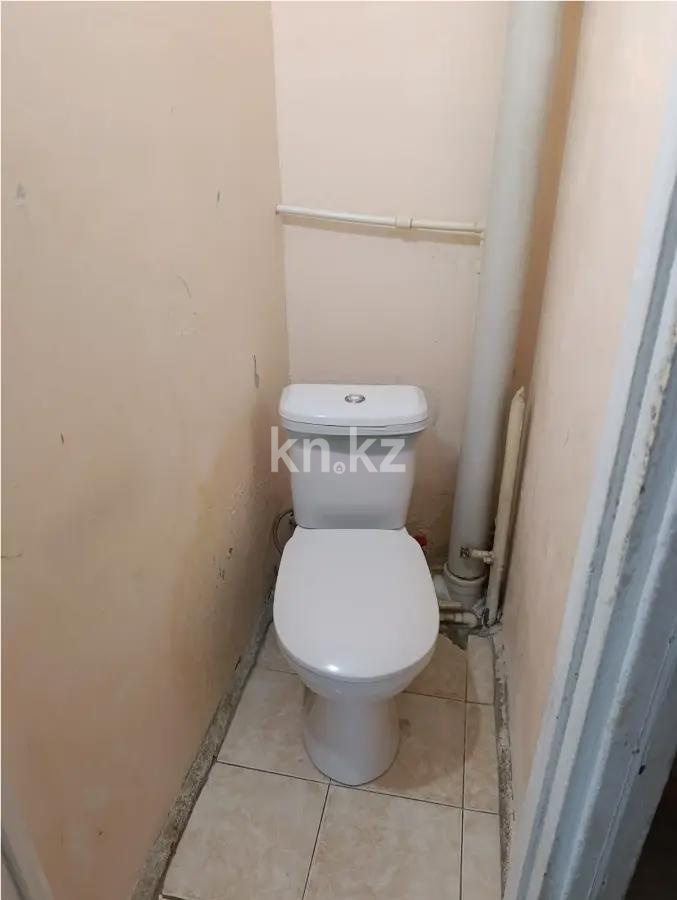 Продажа 2-комнатной квартиры, 45 м², 13 мкр., дом  11 в Караганде - фото 3