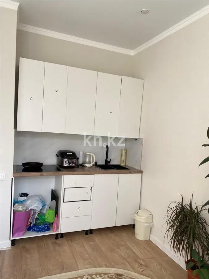 Продажа 1-комнатной квартиры, 40 м², ул. Е-882, дом  15 в Астане - фото 2