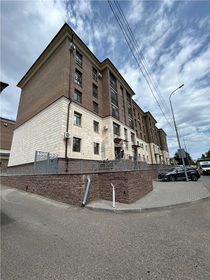 Продажа 4-комнатной квартиры, 149 м², ул. Жанибекова, дом  53 в Караганде - фото 16