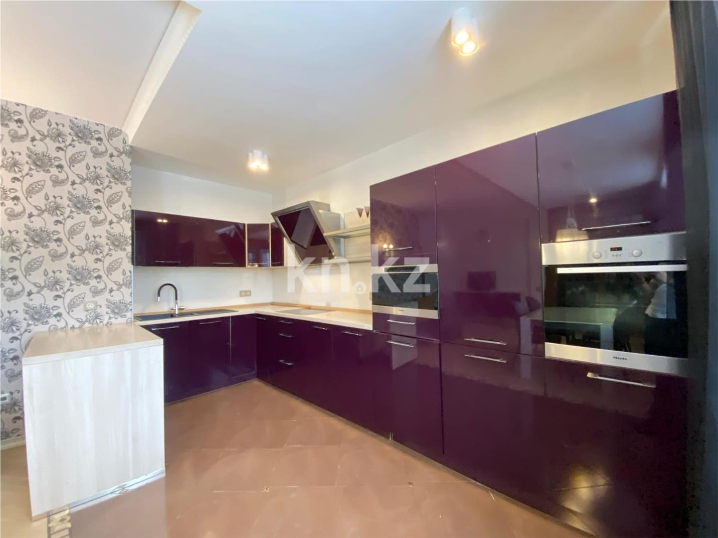 Продажа 5-комнатной квартиры, 204 м² в Астане - фото 16