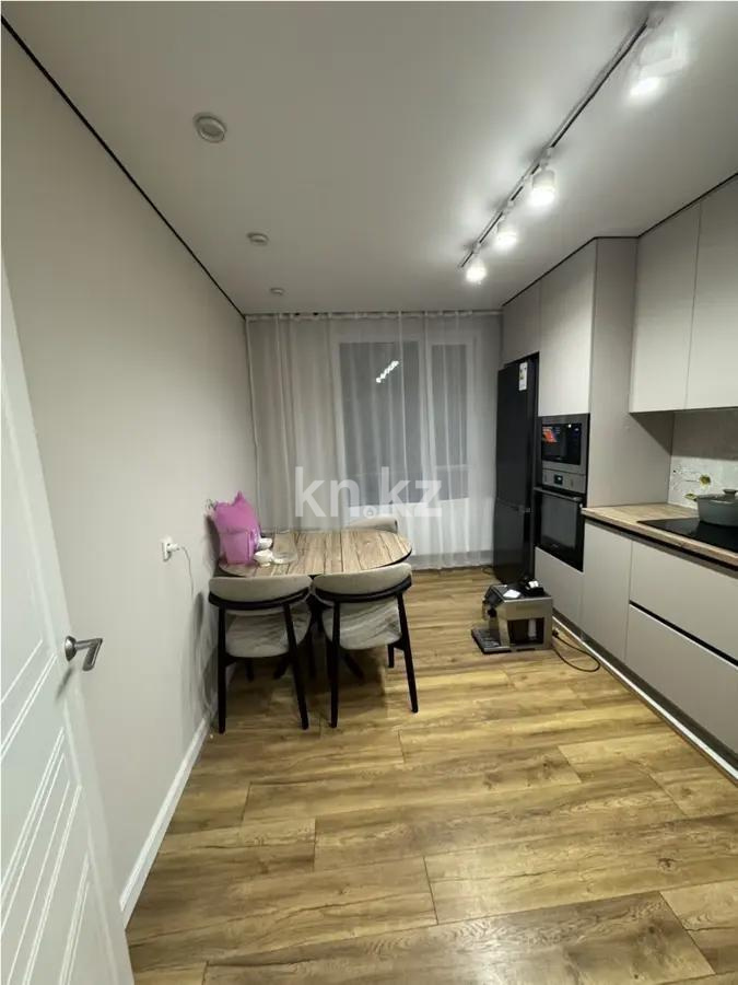 Продажа 3-комнатной квартиры, 80 м², ул. Казыбек би, дом  11 в Астане - фото 3