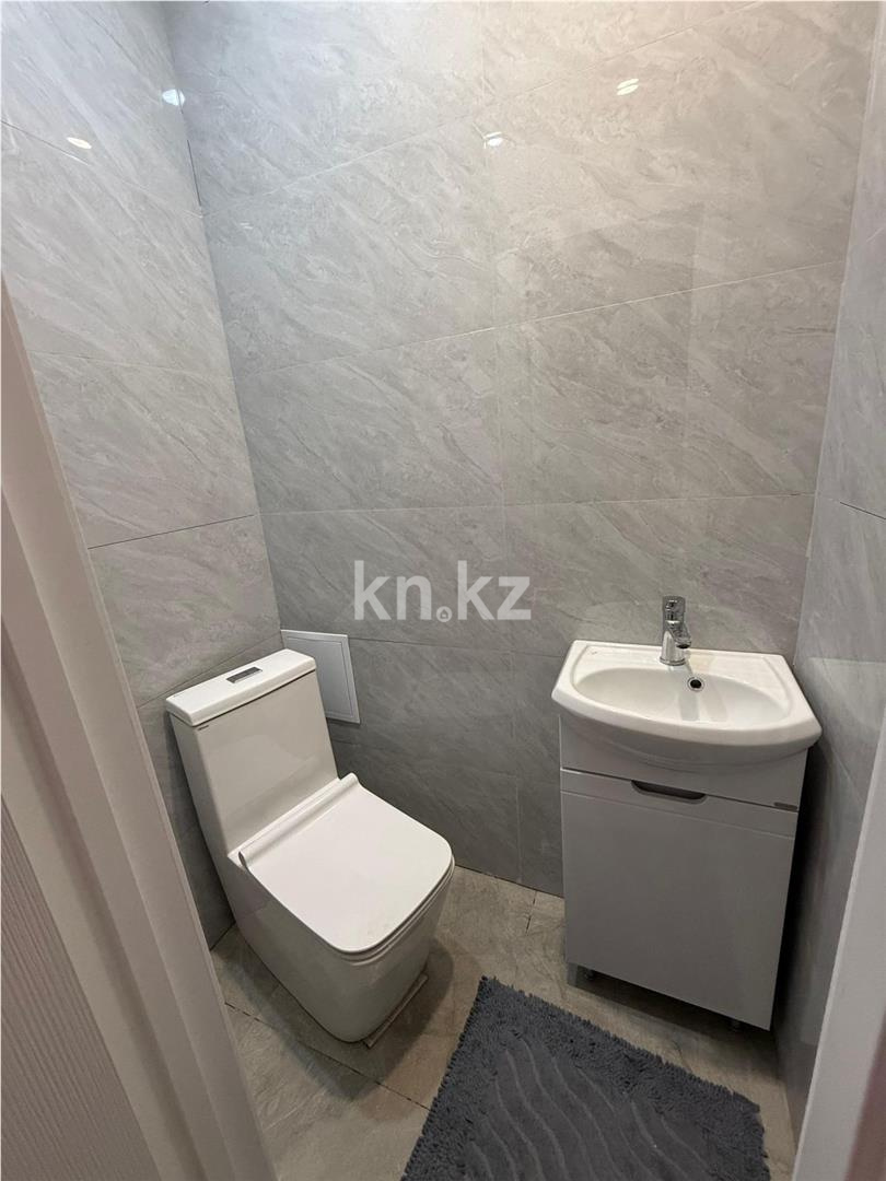 Продажа 2-комнатной квартиры, 70 м², ул. Маметовой в Астане - фото 8