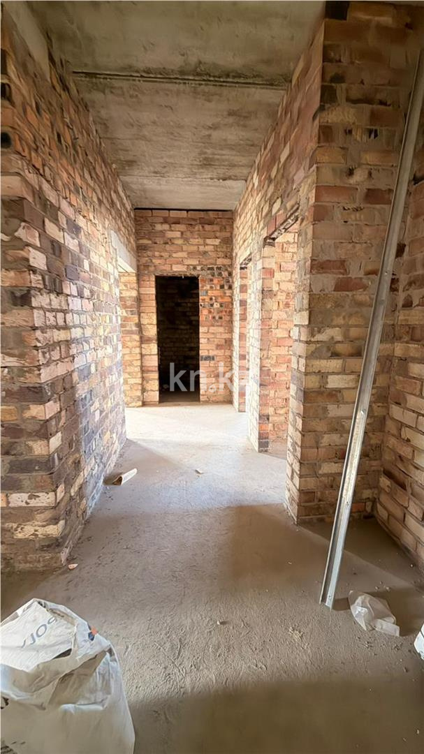 Продажа 4-комнатной квартиры, 110 м² в Караганде - фото 3