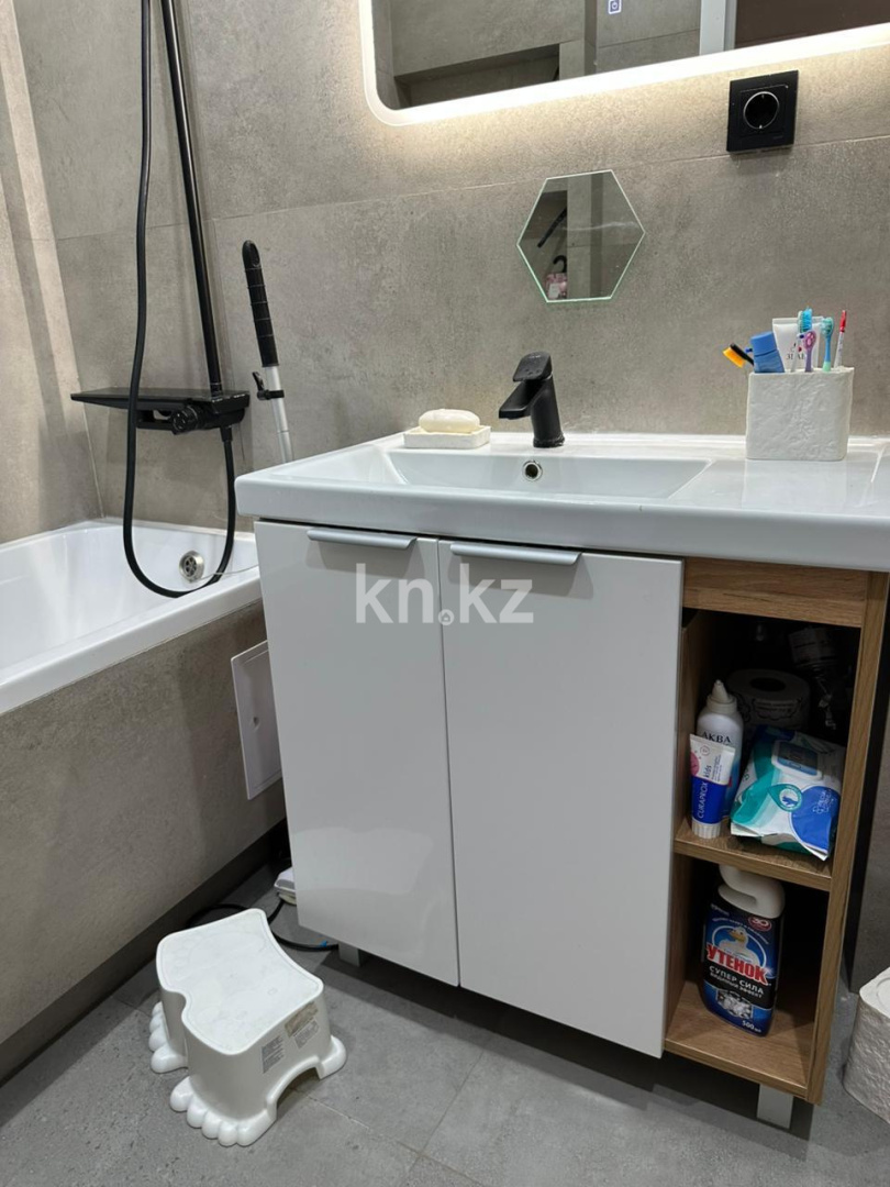 Продажа 2-комнатной квартиры, 53.7 м² в Алматы - фото 36