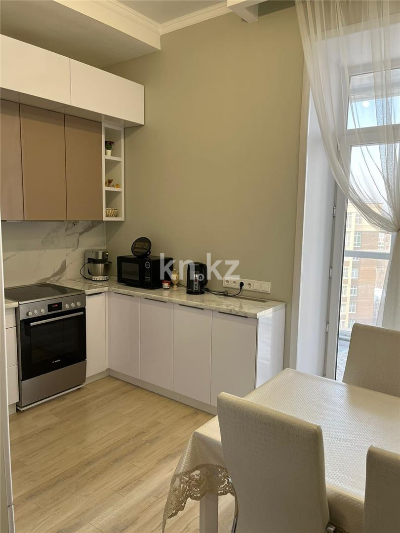 Продажа 3-комнатной квартиры, 87 м², мкр-н Степной-3, дом  1/4 в Караганде - фото 8