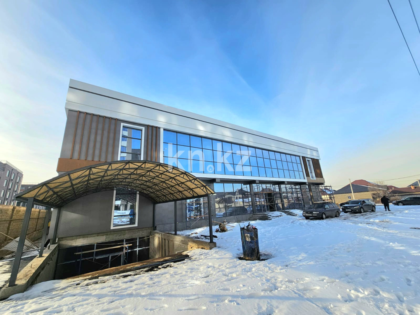 Аренда , 2532 м², Хан Танири в Шымкенте