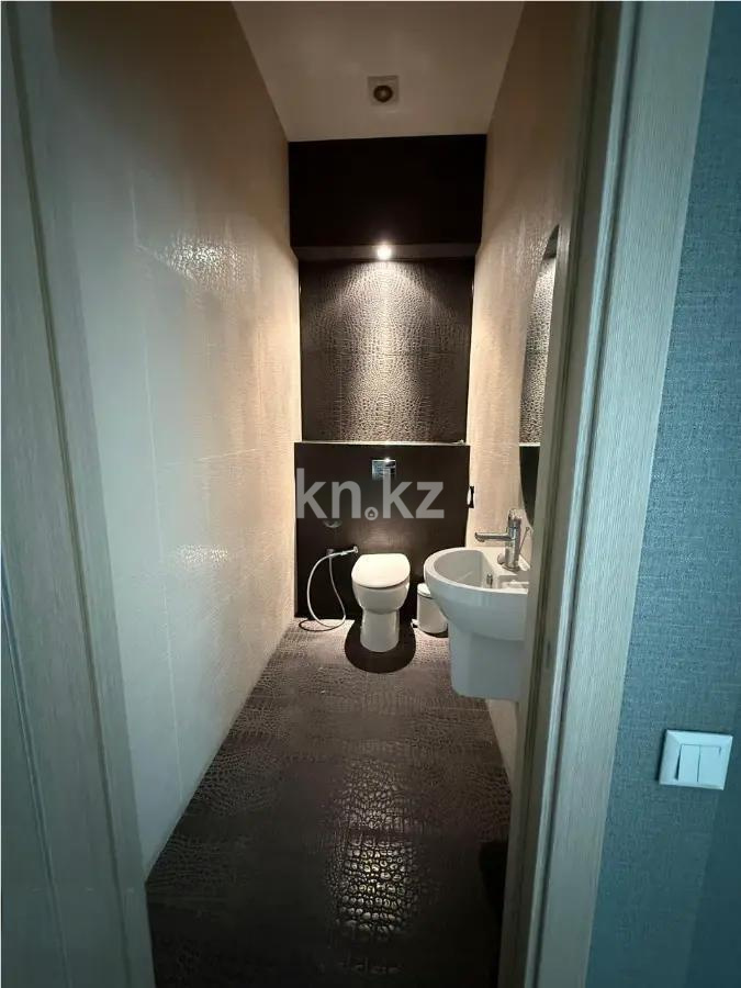 Продажа 2-комнатной квартиры, 84 м², ул. Жамакаева, дом  254/2д в Алматы - фото 5