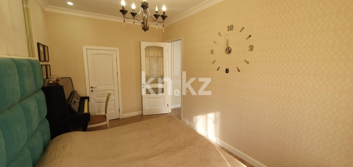 Продажа 5-комнатной квартиры, 150 м², мкр. Гульдер-1 в Караганде - фото 5