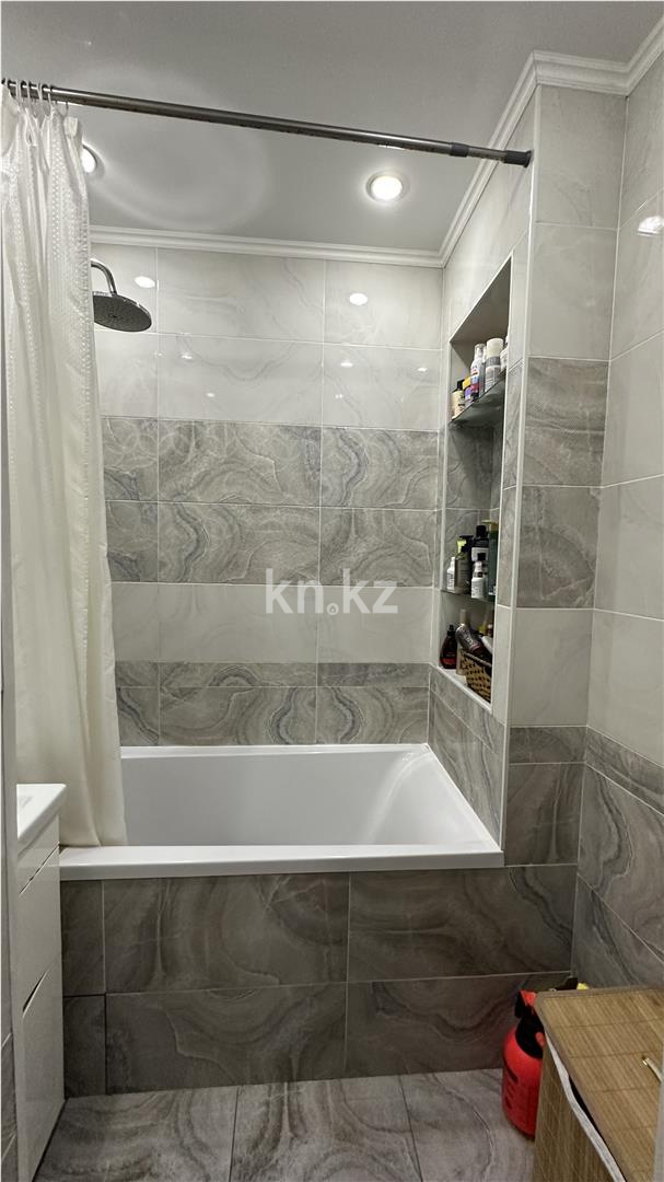 Продажа 3-комнатной квартиры, 61 м², ул. Рыскулбекова в Астане - фото 9