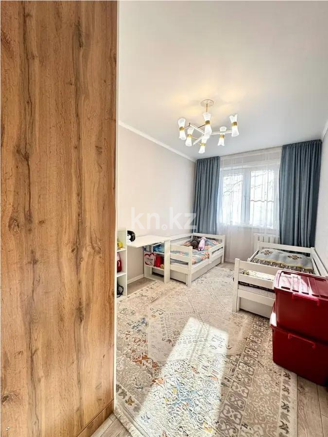 Продажа 2-комнатной квартиры, 47 м², 3 мкр., дом  8 в Алматы - фото 2