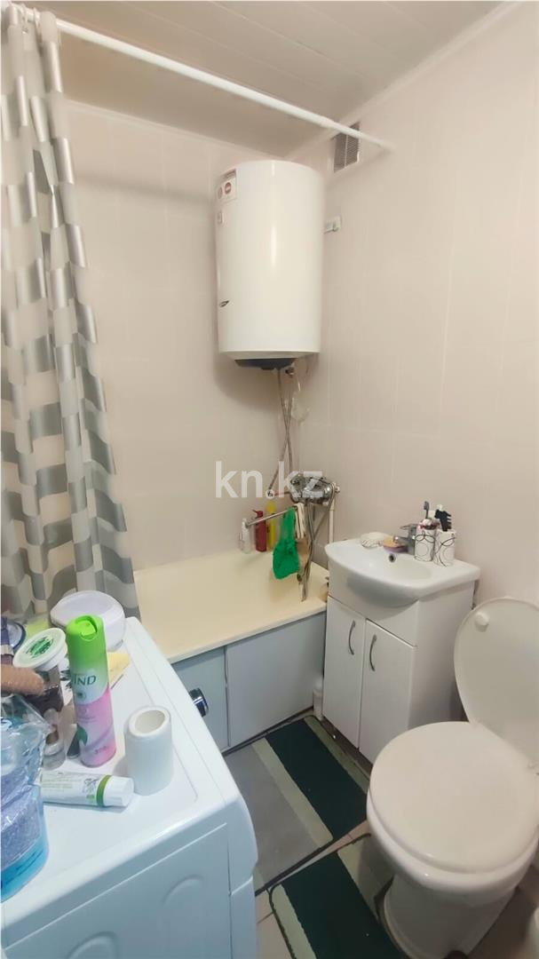 Продажа 2-комнатной квартиры, 41 м², 11 кв-л в Караганде - фото 8