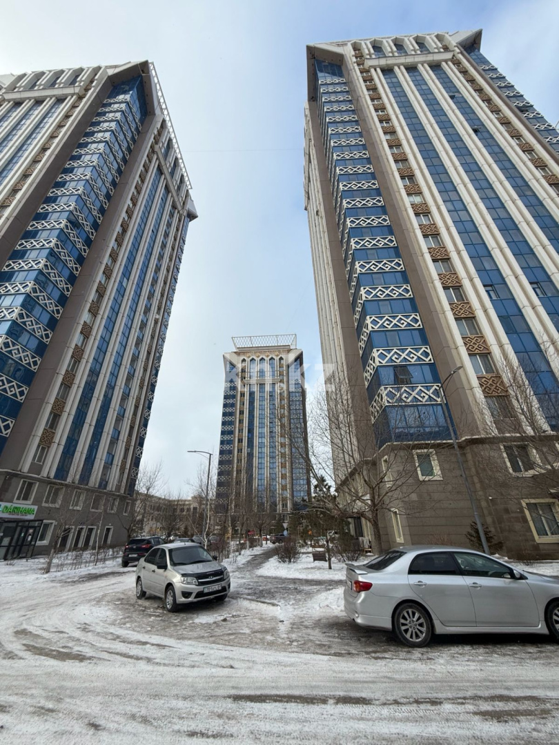 Продажа 4-комнатной квартиры, 106 м², ул. Куанышбаева, дом  9/2 в Астане - фото 38