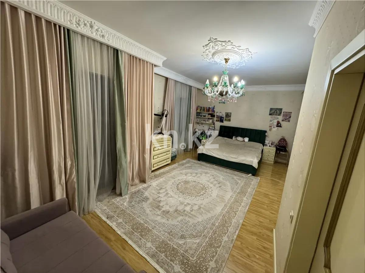 Продажа 4-комнатной квартиры, 210 м² в Астане - фото 2