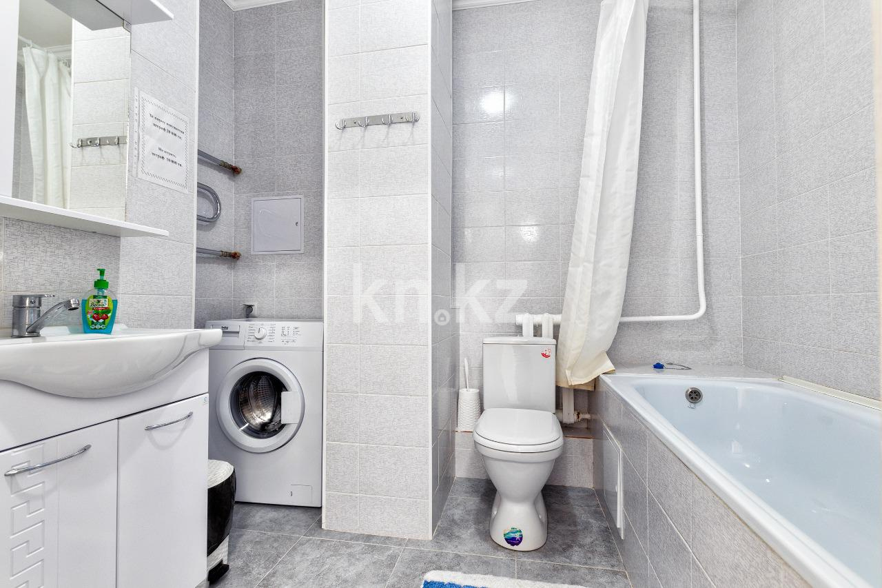 Аренда 2-комнатной квартиры посуточно, 70 м², ул. Сауран, дом  3/1 - ул. Сыганак в Астане - фото 8