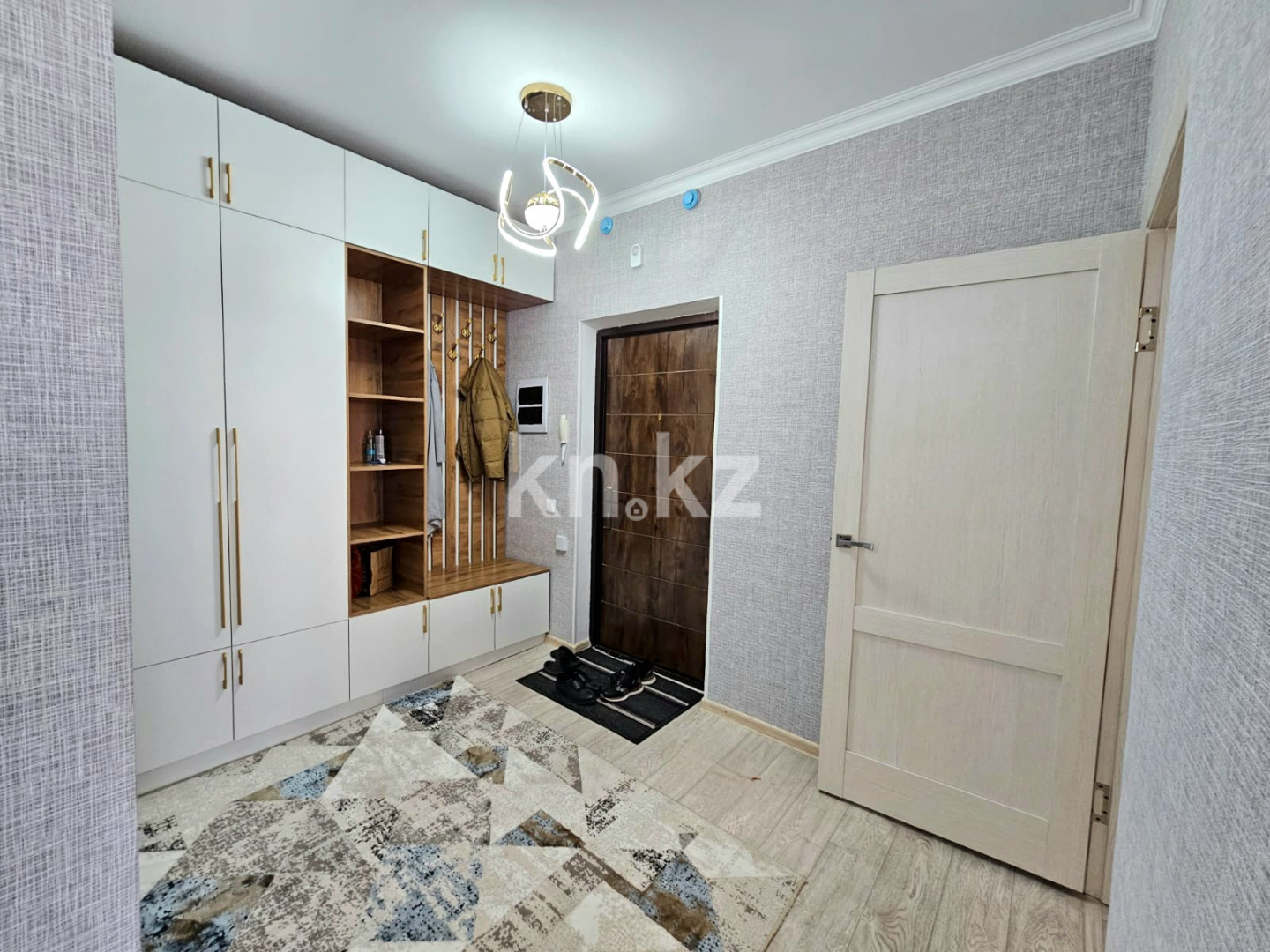 Продажа 3-комнатной квартиры, 78 м², Туран-2, дом  19а в Шымкенте - фото 20