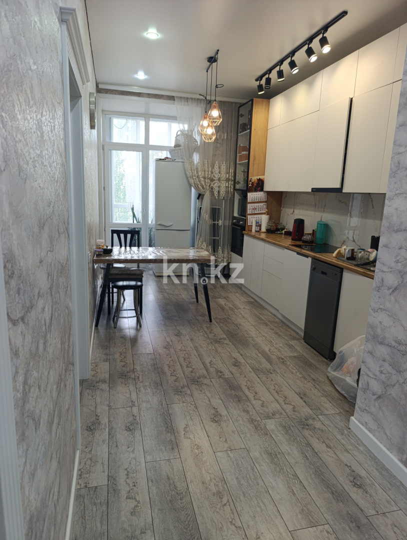 Продажа 3-комнатной квартиры, 75.2 м² в Караганде - фото 2