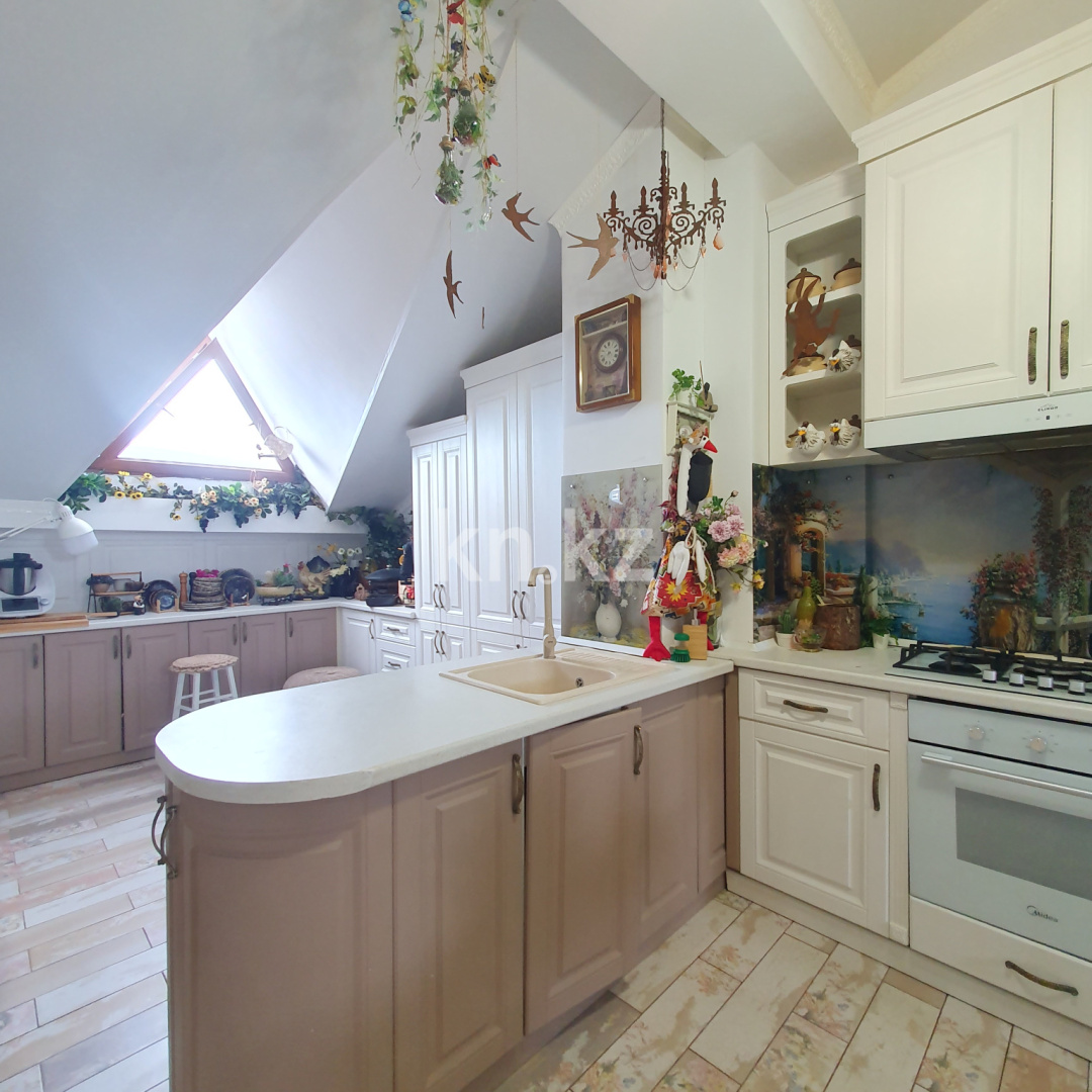 Продажа 5-комнатной квартиры, 188 м² в Актобе - фото 19