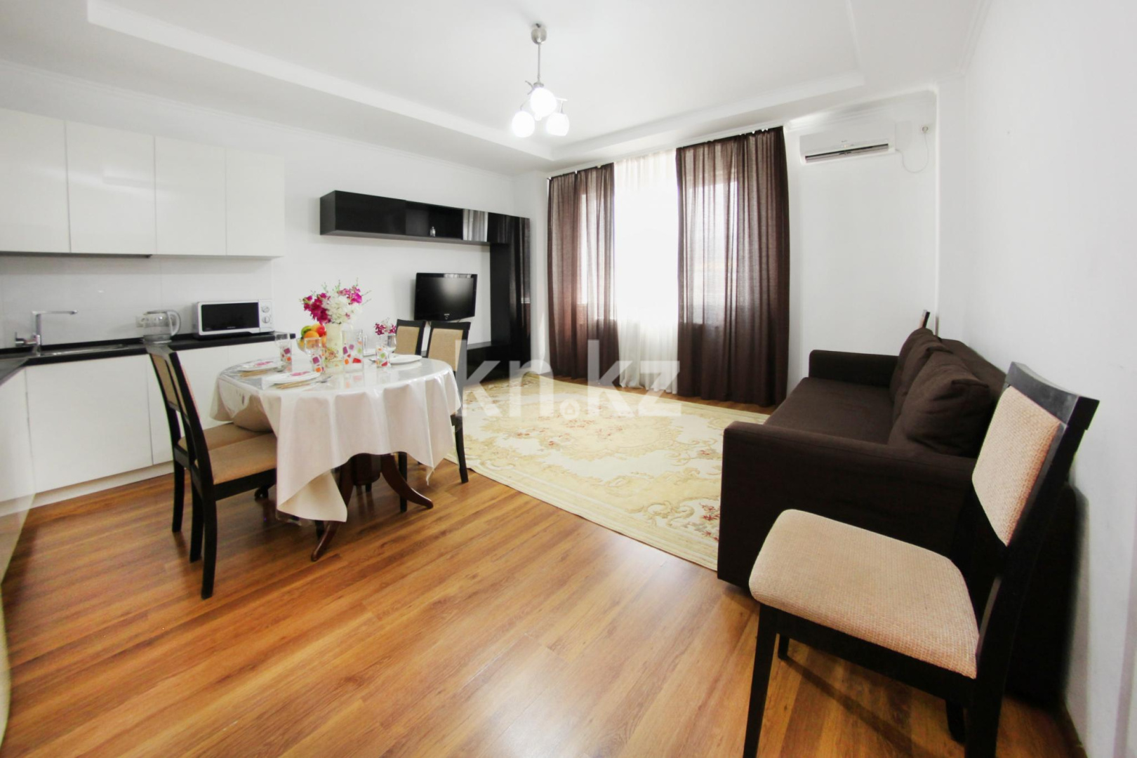 Аренда 2-комнатной квартиры посуточно, 48 м², Каблукова, дом  38г - ул. Торайгырова в Алматы - фото 17