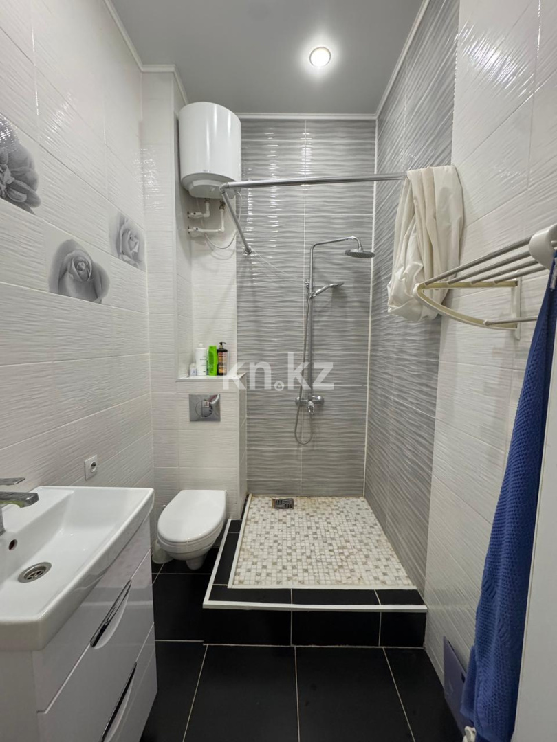 Продажа 3-комнатной квартиры, 100 м², ул. Таттимбета, дом  19/14 в Караганде - фото 9