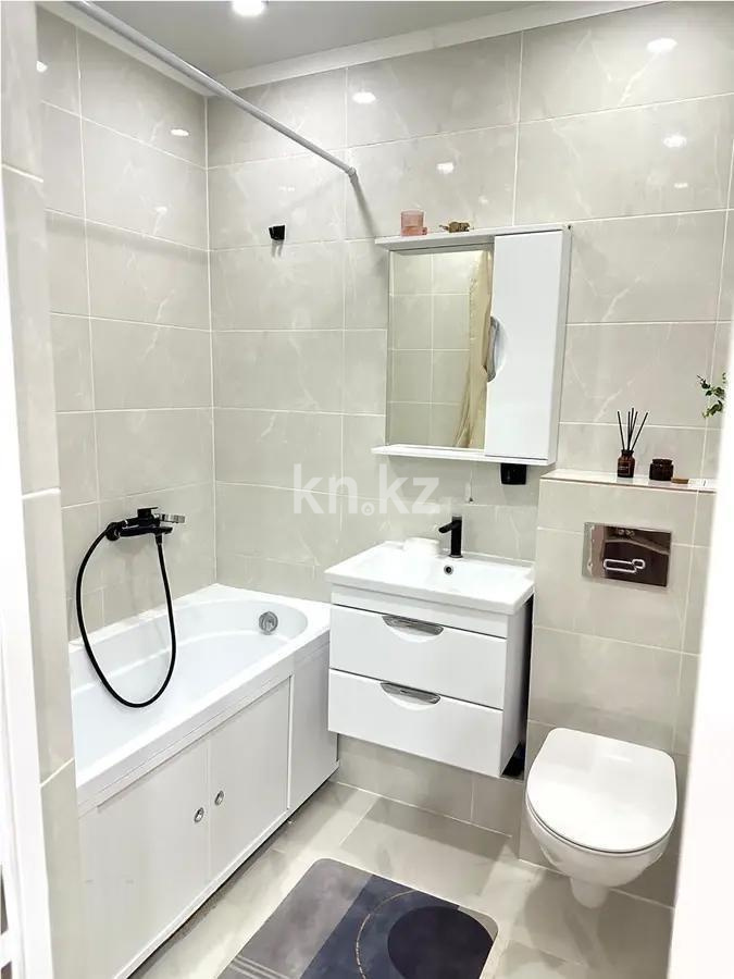 Продажа 2-комнатной квартиры, 77 м², ул. Тулебаева, дом  5 в Астане - фото 4