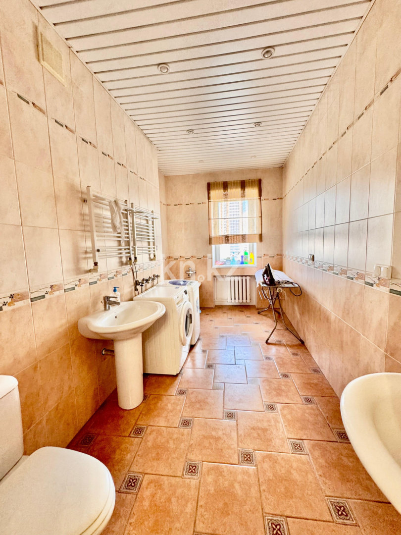 Продажа 6-комнатной квартиры, 383 м², Иманбаева, дом  12/1 в Астане - фото 39