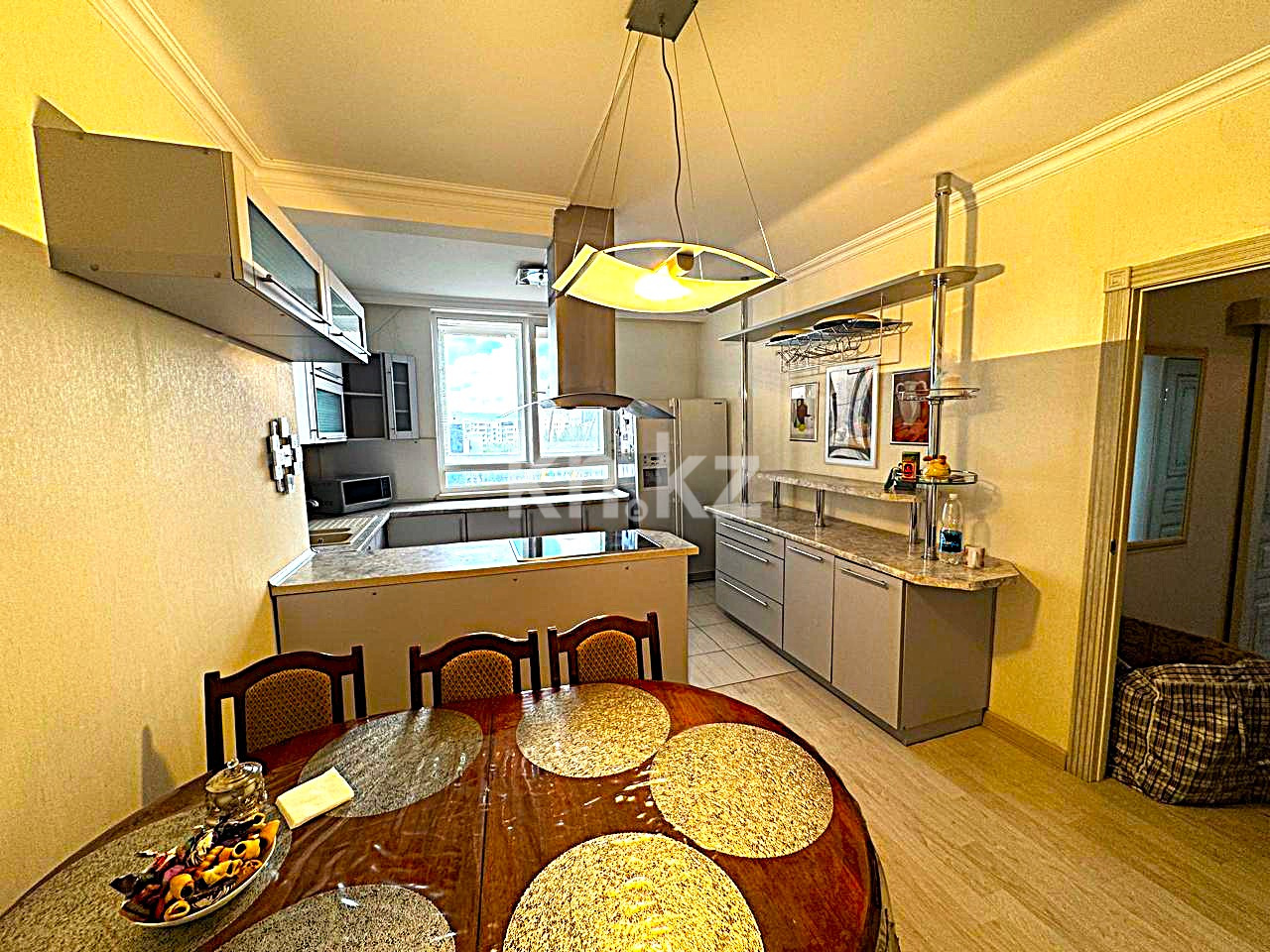 Продажа 3-комнатной квартиры, 90 м², пр. Сарыарка в Астане - фото 3