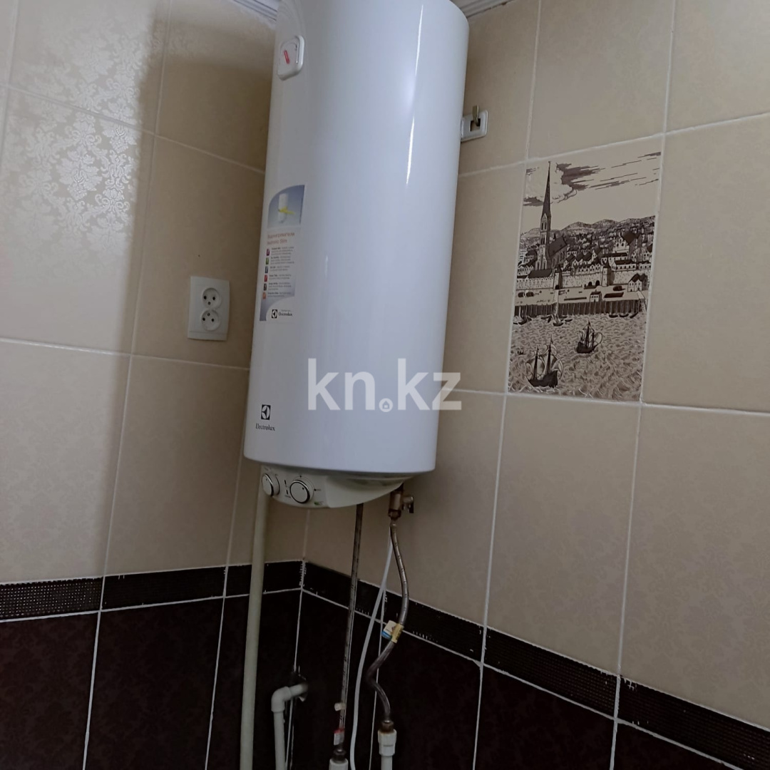 Продажа 3-комнатной квартиры, 58.5 м² в Караганде - фото 8