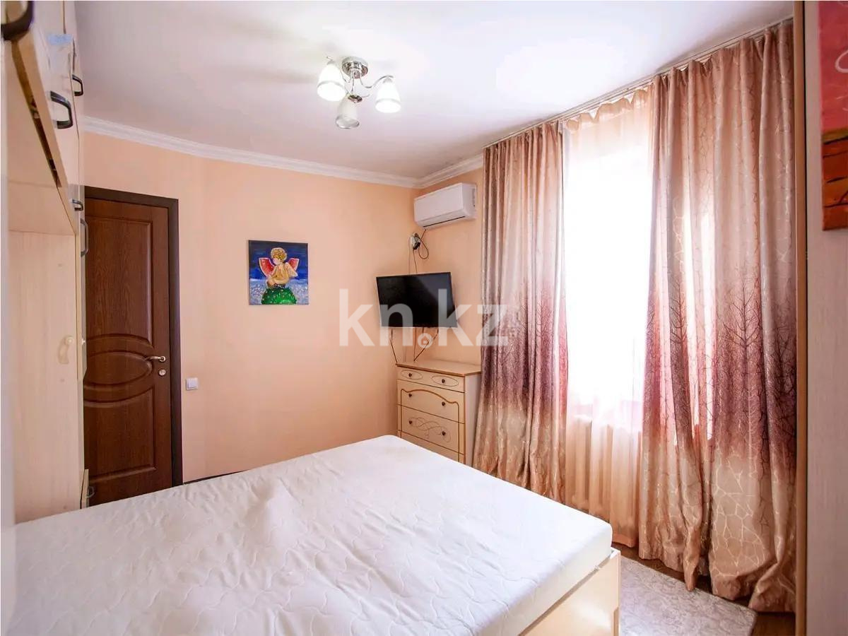 Продажа 3-комнатной квартиры, 60 м², ул. Мынбаева, дом  47 в Алматы - фото 2