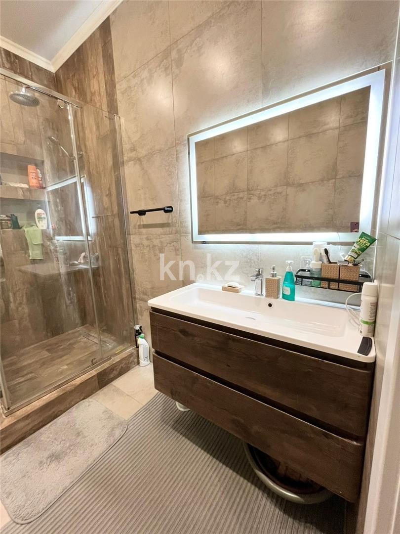 Продажа 2-комнатной квартиры, 66 м², ул. Ашимова в Караганде - фото 8