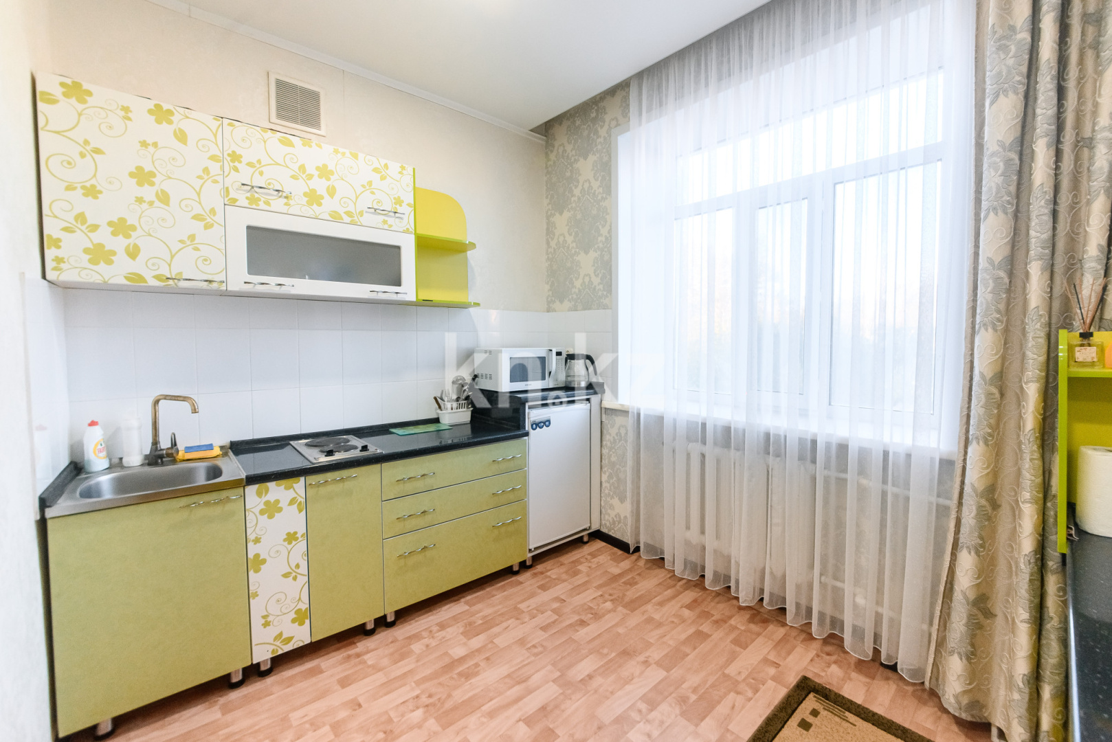 Аренда 1-комнатной квартиры посуточно, 43 м², пр. Республики, дом  93/1 в Темиртау - фото 5