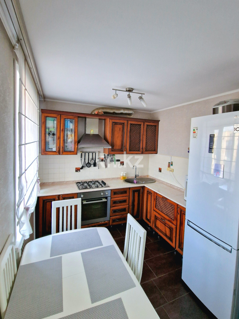 Продажа 2-комнатной квартиры, 43 м², ул. Аманжолова, дом  6 в Караганде - фото 6