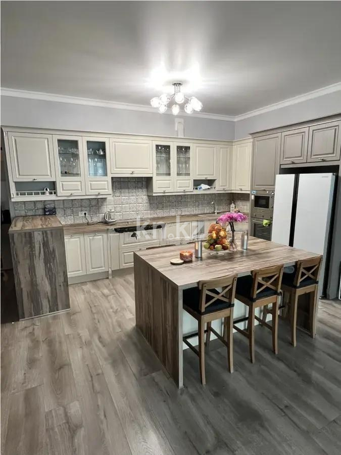 Продажа 3-комнатной квартиры, 160 м², ул. Сыганак, дом  58 в Астане - фото 4