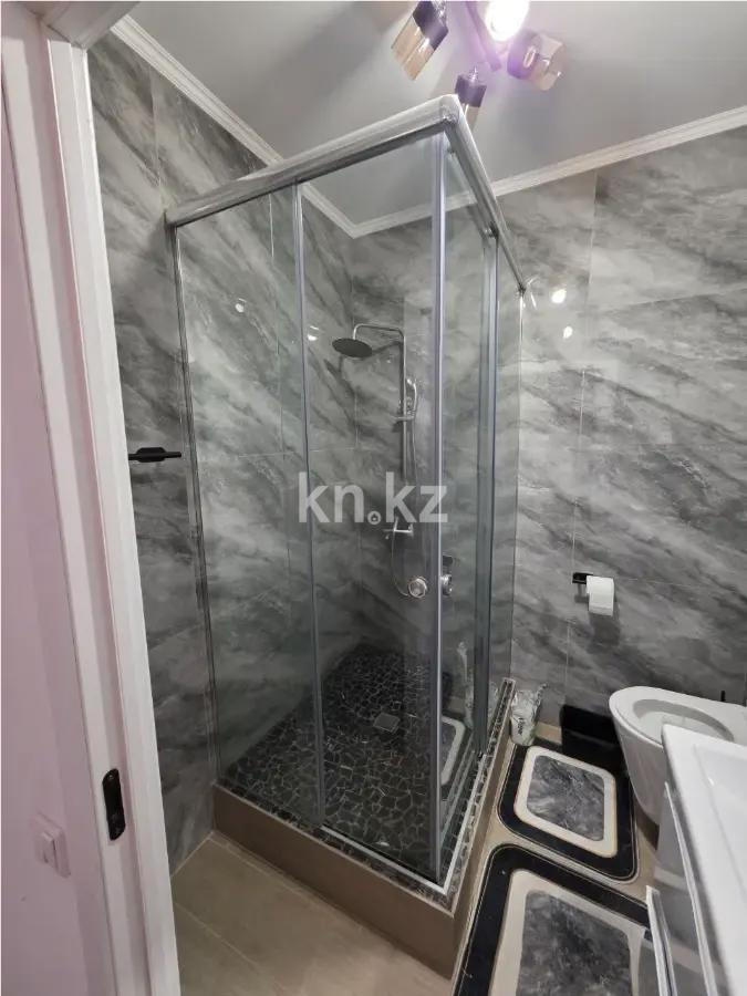 Продажа 1-комнатной квартиры, 46 м², ул. Утепова, дом  20 в Алматы - фото 3