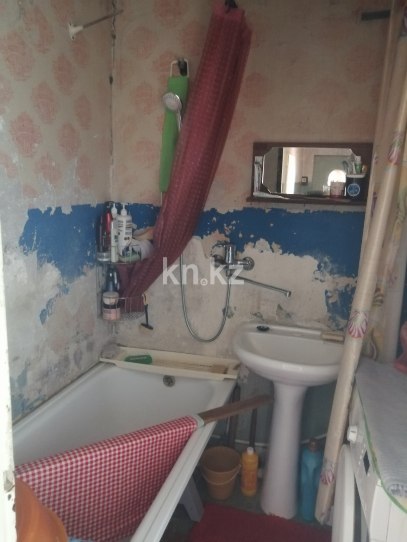 Продажа 4-комнатной квартиры, 77 м² в Караганде - фото 8