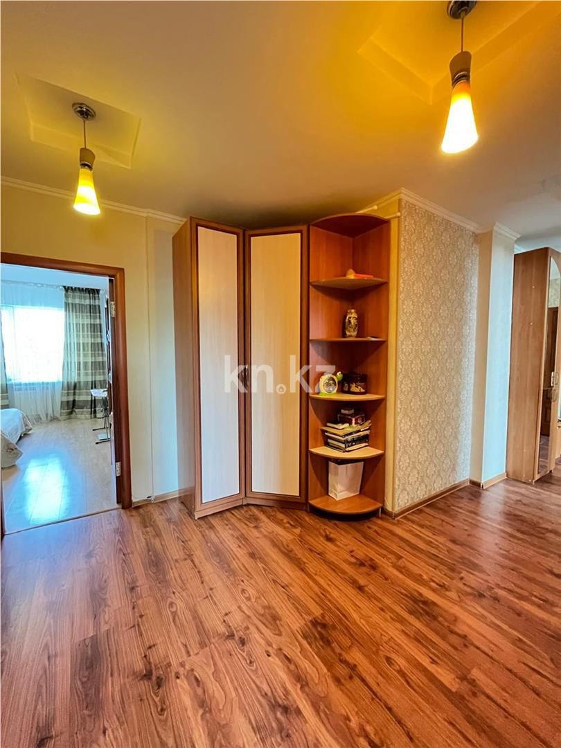 Продажа 3-комнатной квартиры, 92 м², пр. Шахтеров, дом  31а в Караганде - фото 13