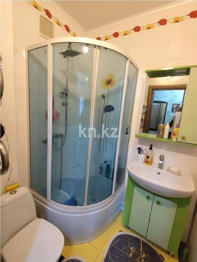 Продажа 2-комнатной квартиры, 54 м², ул. Рыскулбекова, дом  4/2 в Астане - фото 4