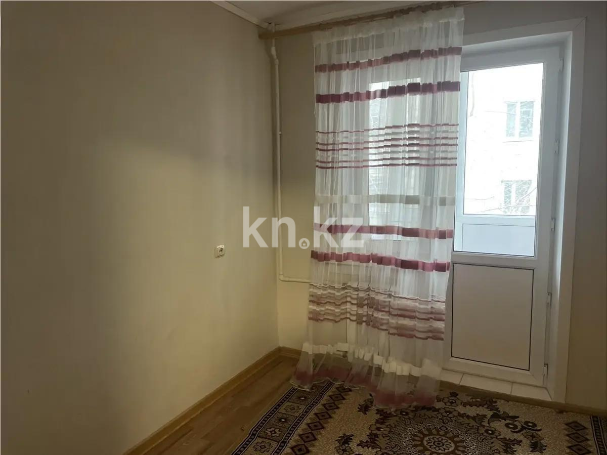 Продажа 3-комнатной квартиры, 52 м², пр. Строителей, дом  11 в Караганде - фото 2