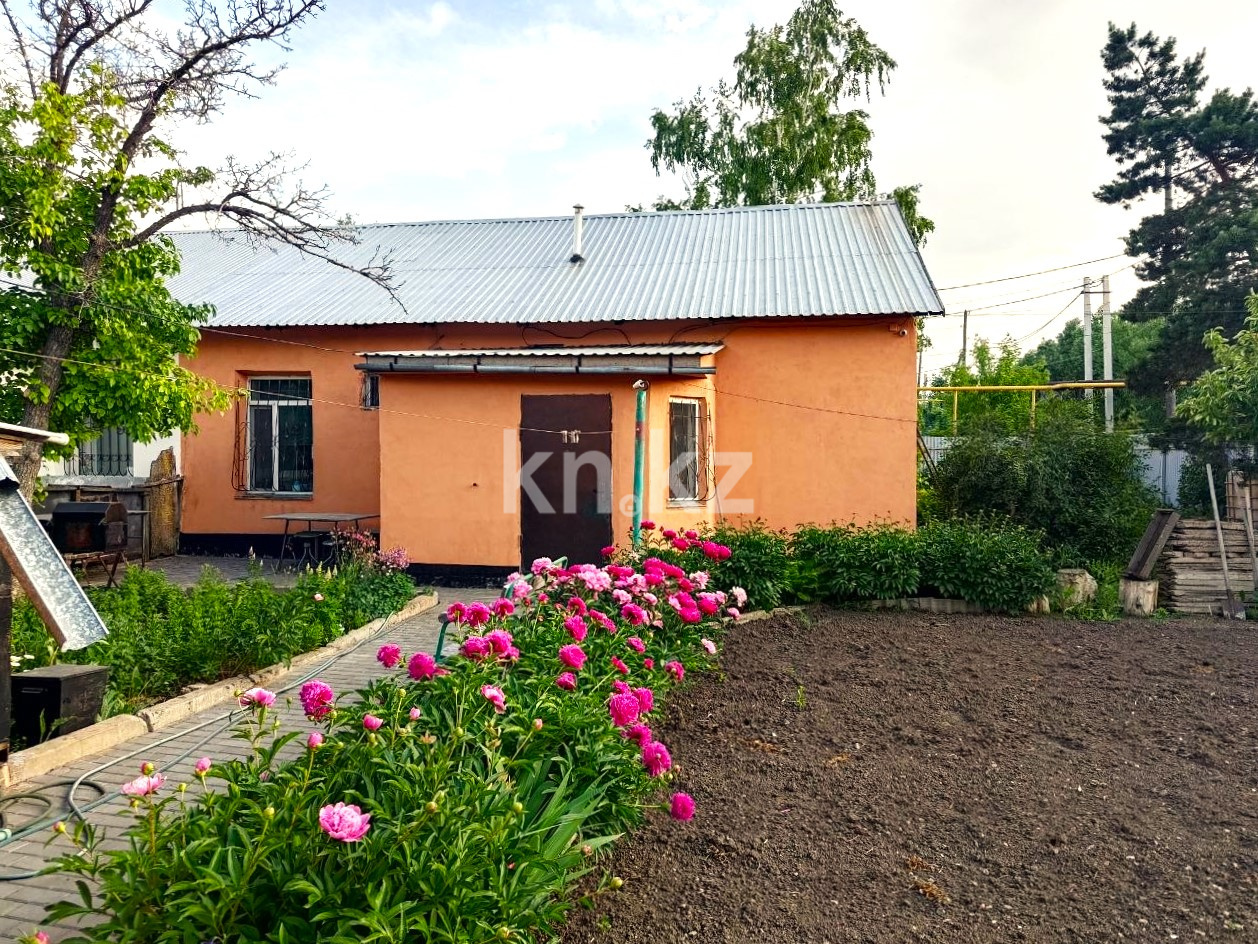 Продажа 4-комнатного дома, 88.8 м² в Караганде