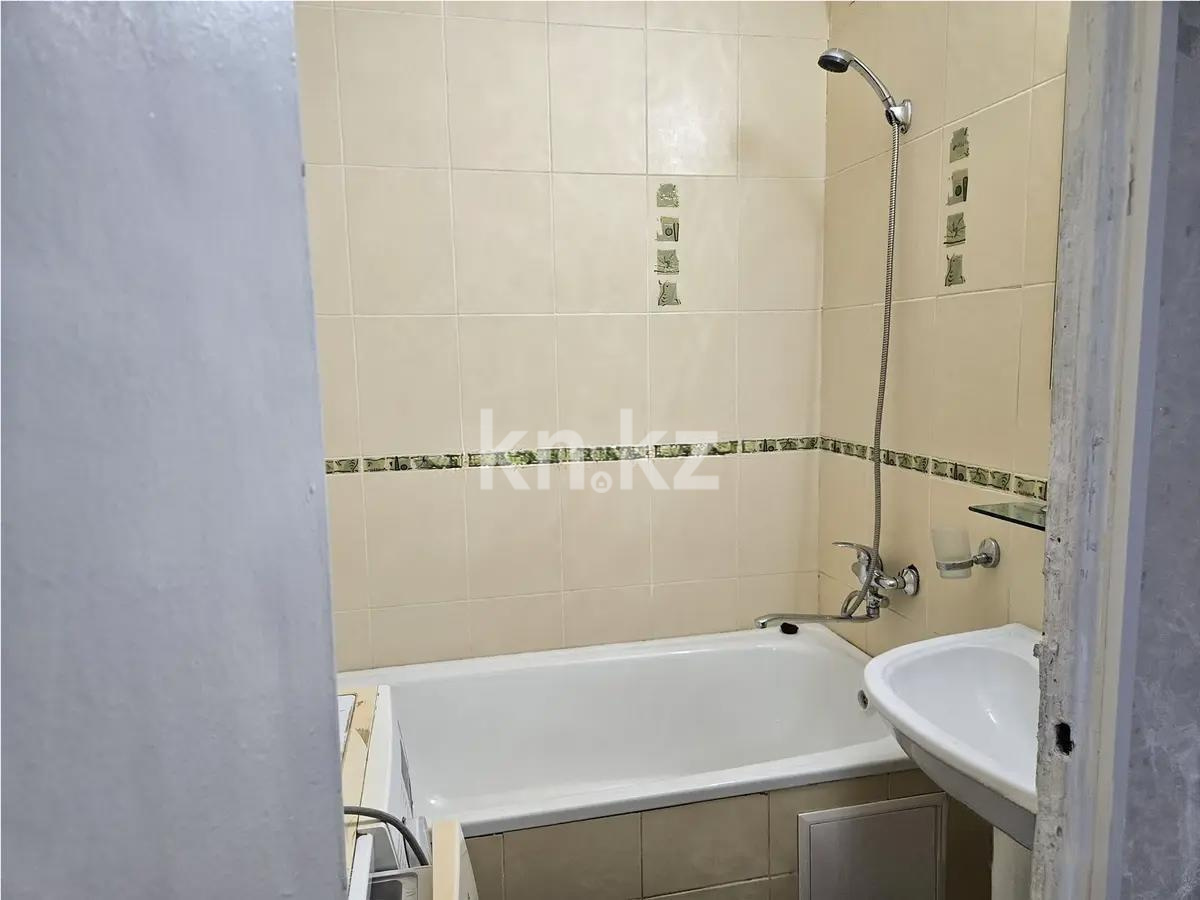 Продажа 2-комнатной квартиры, 51 м², мкр-н Степной-1, дом  5/48 в Караганде - фото 4