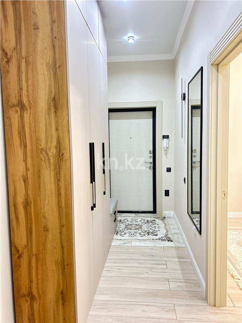 Продажа 2-комнатной квартиры, 63 м², ул. Муканова в Караганде - фото 5