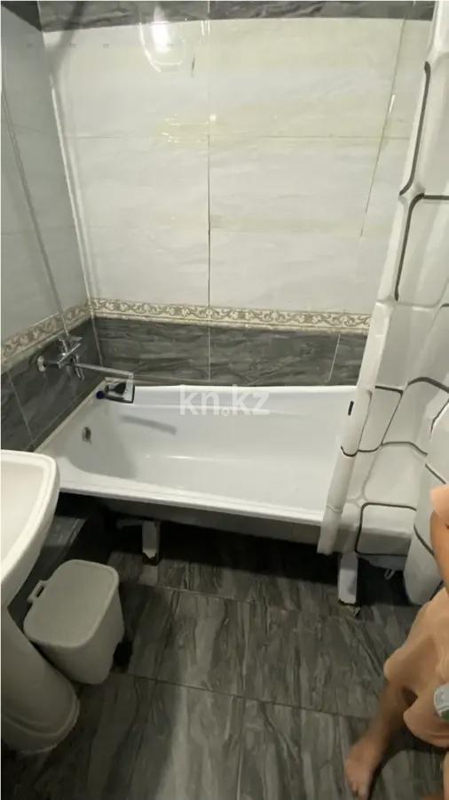 Продажа 1-комнатной квартиры, 41 м², мкр-н Нуркент, дом  62 в Алматы - фото 3