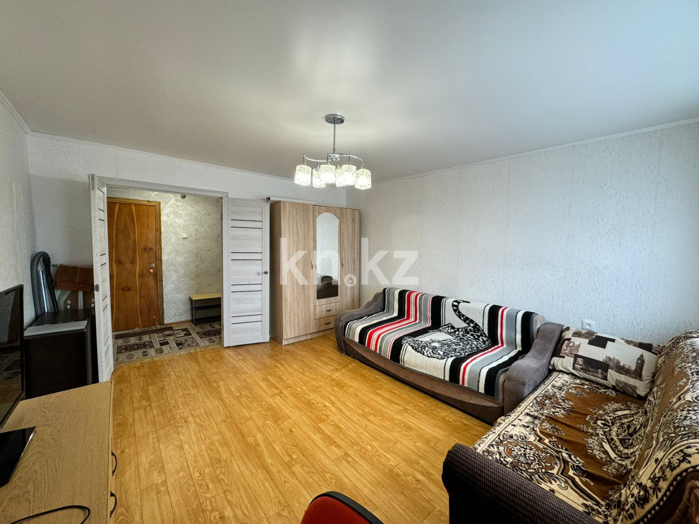 Продажа 4-комнатной квартиры, 74 м², ул. Гапеева в Караганде - фото 2