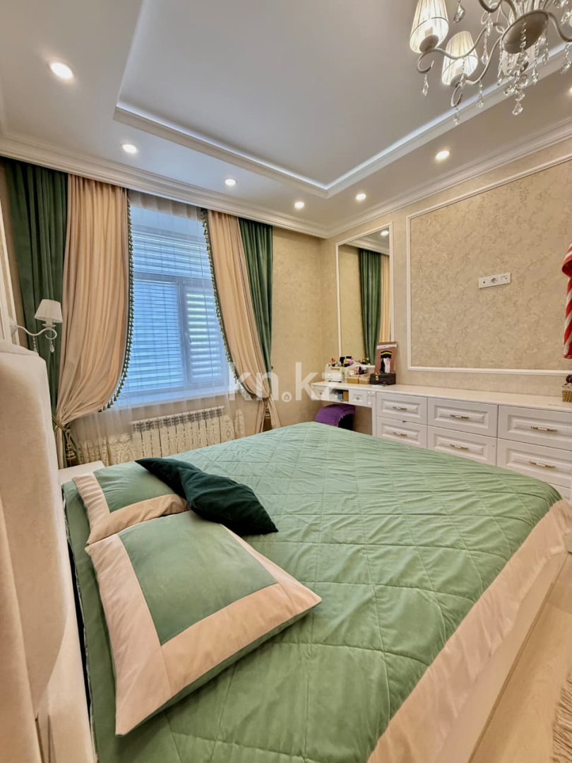 Продажа 4-комнатной квартиры, 140 м², пр. Шахтеров, дом  5/1 в Караганде - фото 8