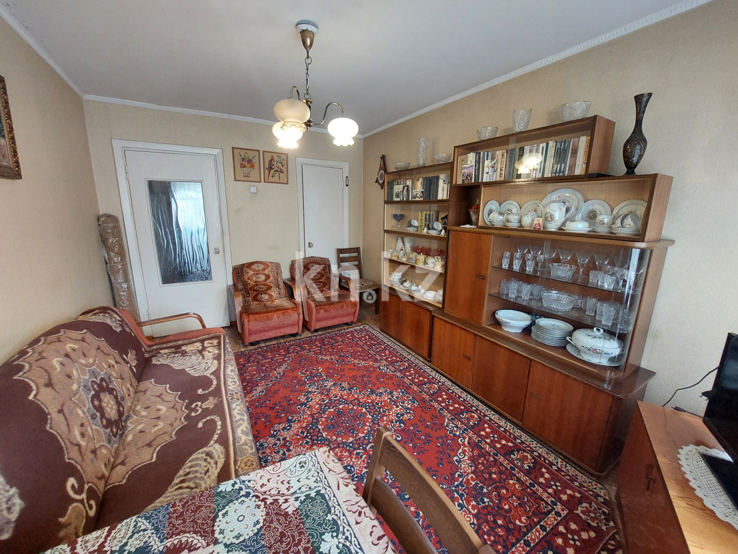 Продажа 2-комнатной квартиры, 47 м², пр. Сейфуллина, дом  3 в Караганде - фото 2