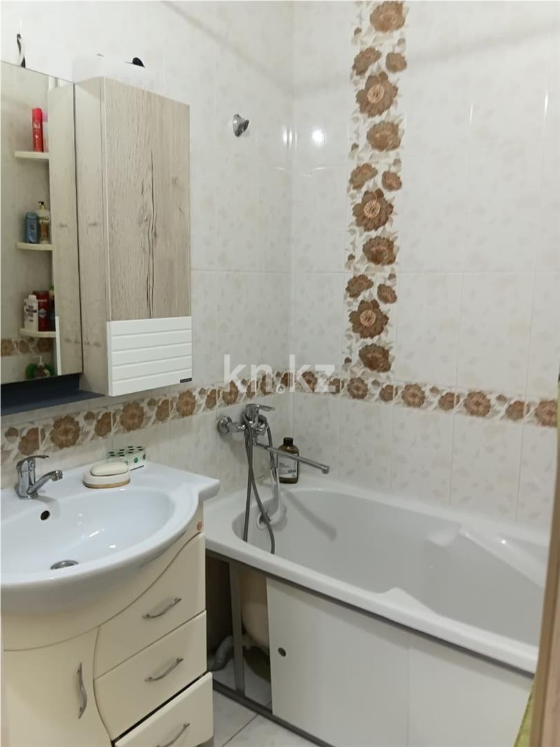 Продажа 3-комнатной квартиры, 75 м², ул. Сарайшык в Астане - фото 10