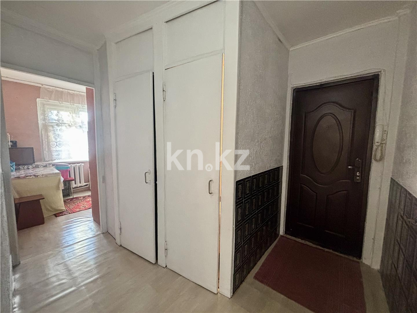 Продажа 2-комнатной квартиры, 47 м², мкр-н 22, дом  6 в Караганде - фото 9