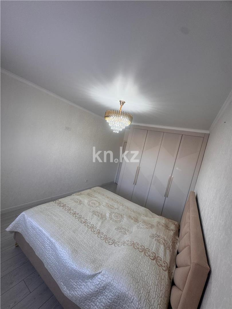 Продажа 3-комнатной квартиры, 90 м², ул. Муканова в Караганде - фото 7