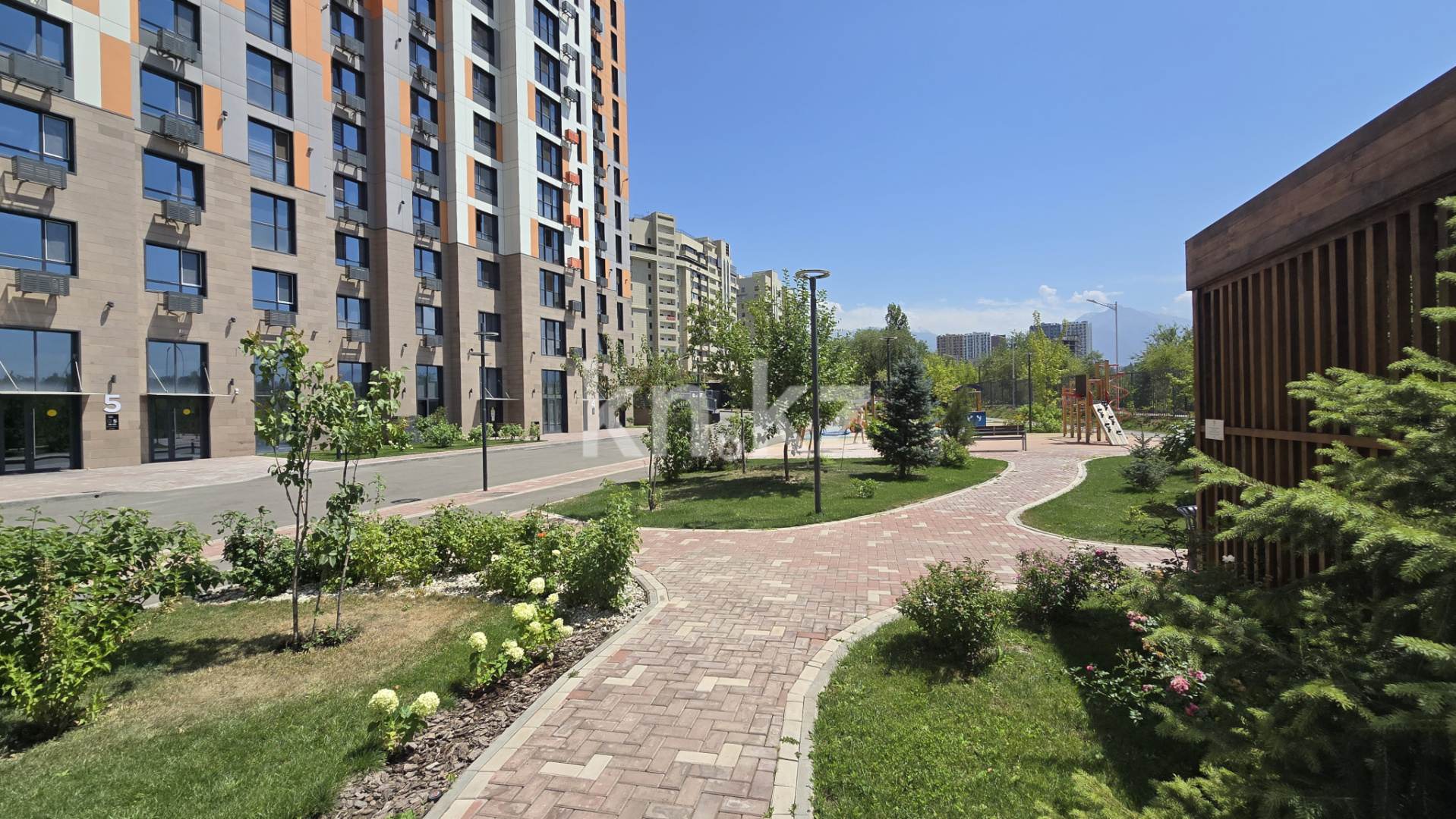 Аренда 2-комнатной квартиры, 76 м² в Алматы - фото 14