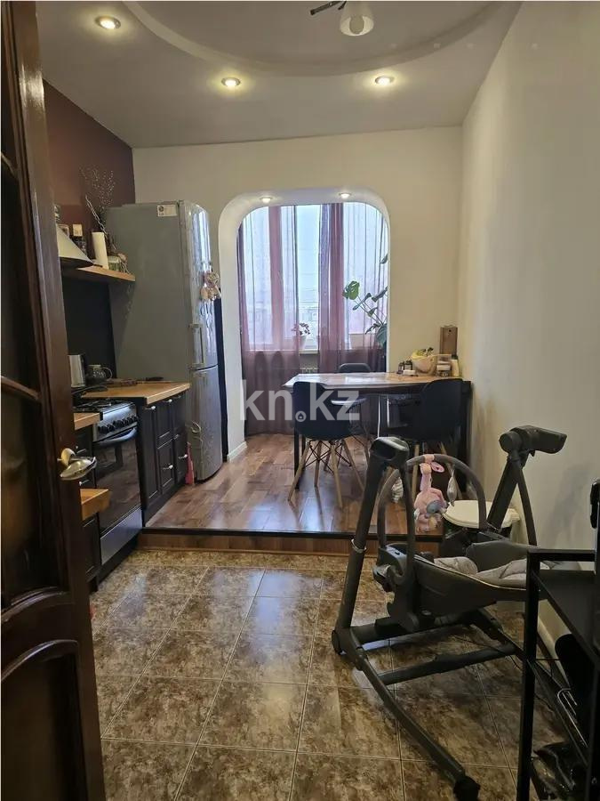 Продажа 3-комнатной квартиры, 60.8 м² в Алматы - фото 4