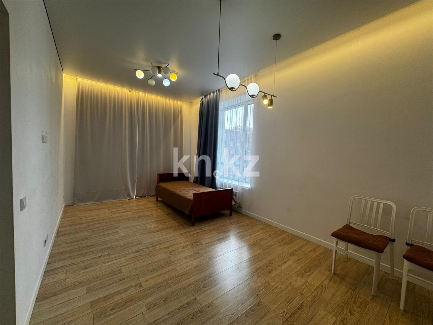 Продажа 2-комнатной квартиры, 48 м², ул. Омарова в Астане - фото 3